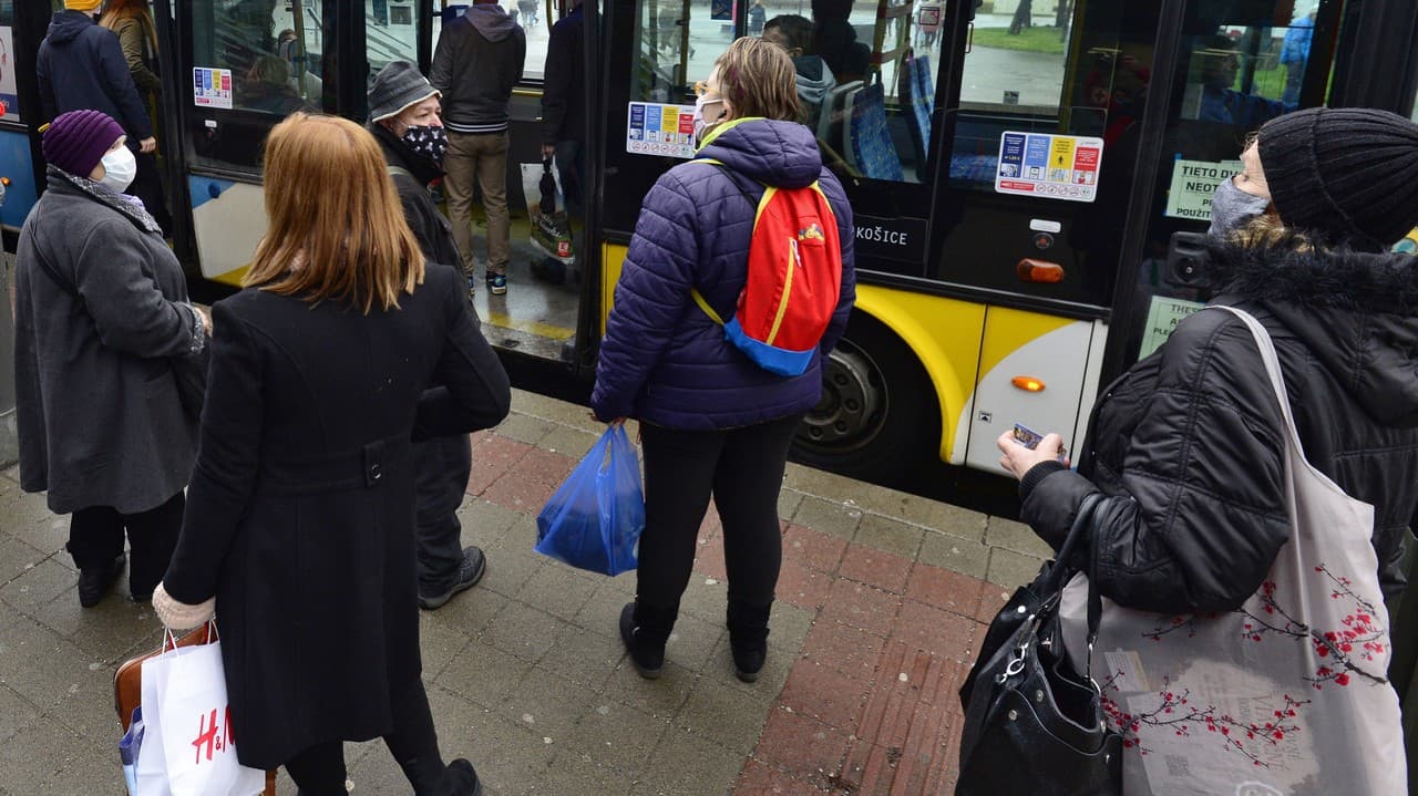 Dobré správy pre cestujúcich: V Košiciach opäť premávajú spoje MHD, ktoré do odvolania nevypravovali