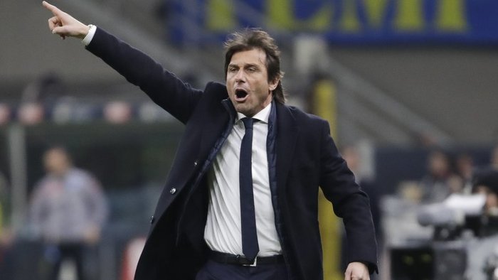 Antonio Conte porušil svoju zásadu a stal sa novým trénerom Tottenhamu