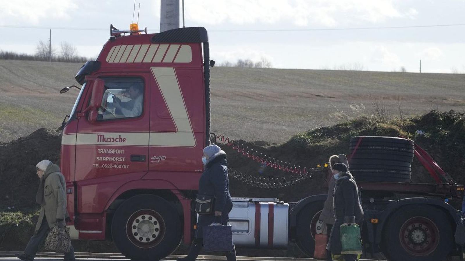 Na poľských hraniciach je momentálne 250-tisíc Ukrajincov