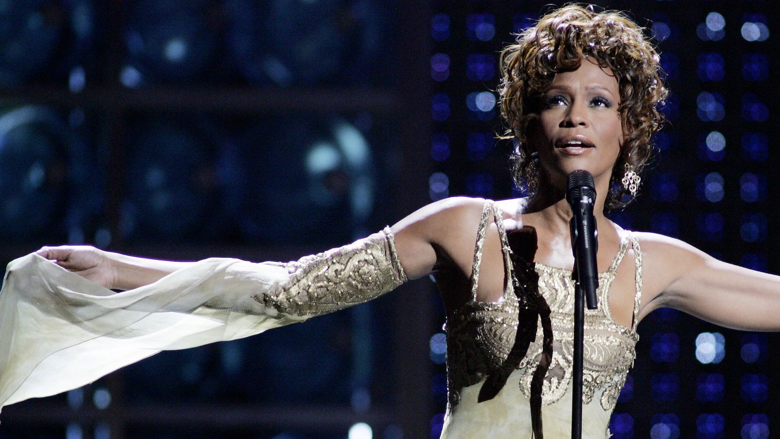 Nové biografické diela i hudobné rekordy. Na Whitney Houston svet nezabudol ani po 10 rokoch od jej smrti