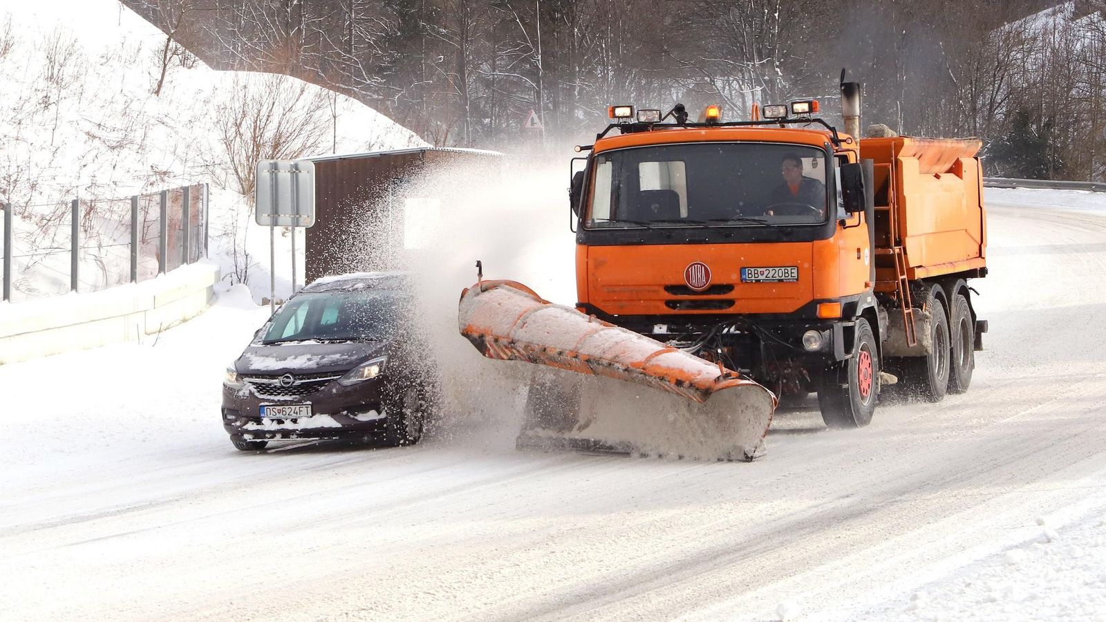 Horský priechod Donovaly je uzatvorený pre všetku dopravu