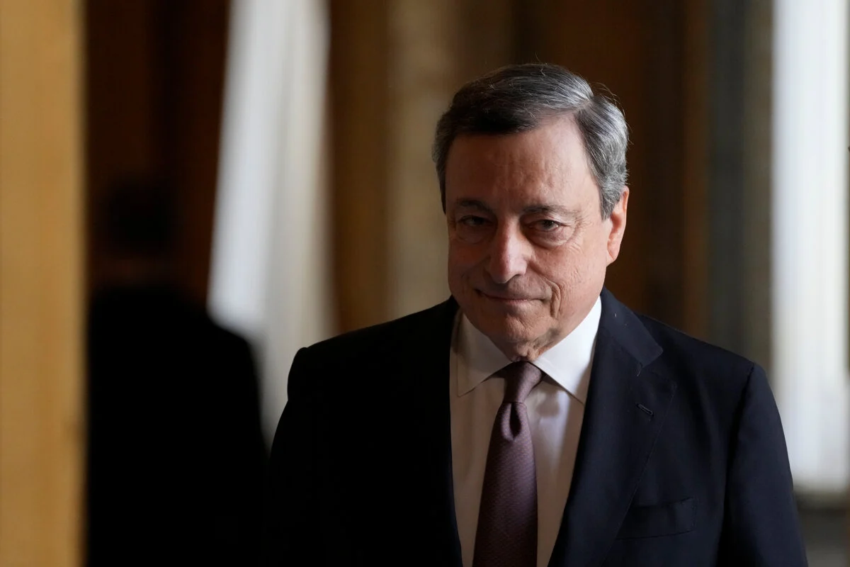Taliansky premiér Draghi po týždni opäť podal demisiu