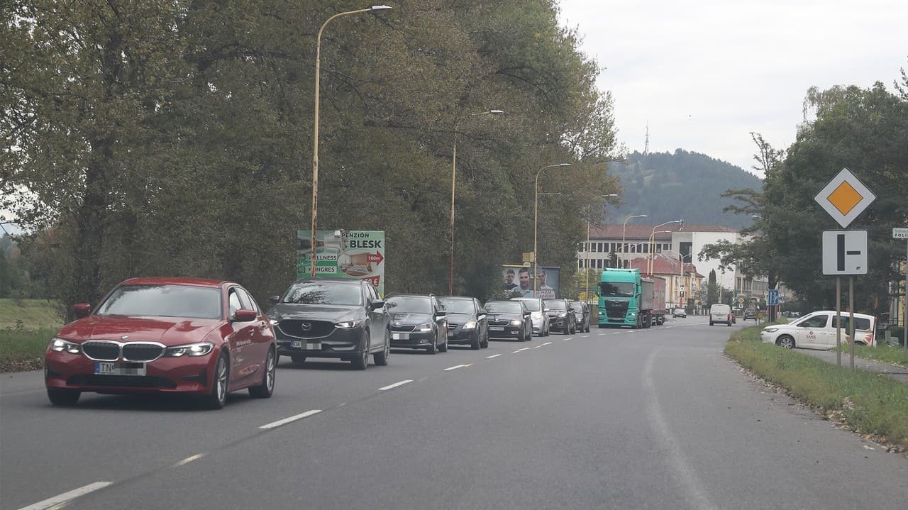 Obyvatelia Ružomberka hromžia: Katastrofálna doprava sa ešte zhorší!