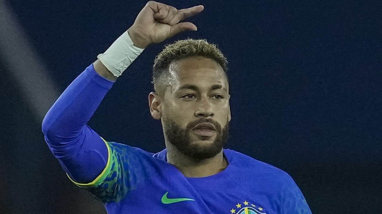 Messi v príprave opäť dvojgólový, Neymar sa priblížil k Pelému