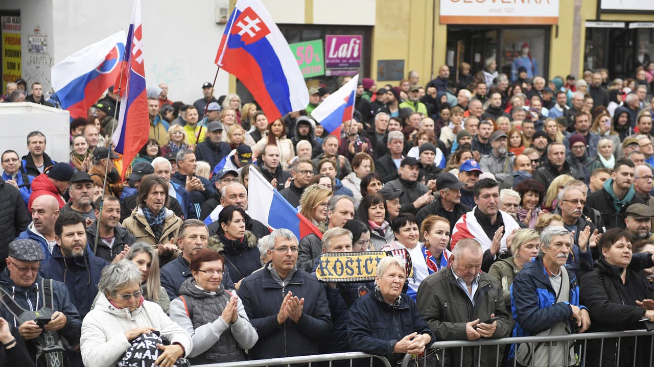 Protestu v Košiciach sa zúčastnili stovky ľudí: Namierený bol proti energetickej kríze