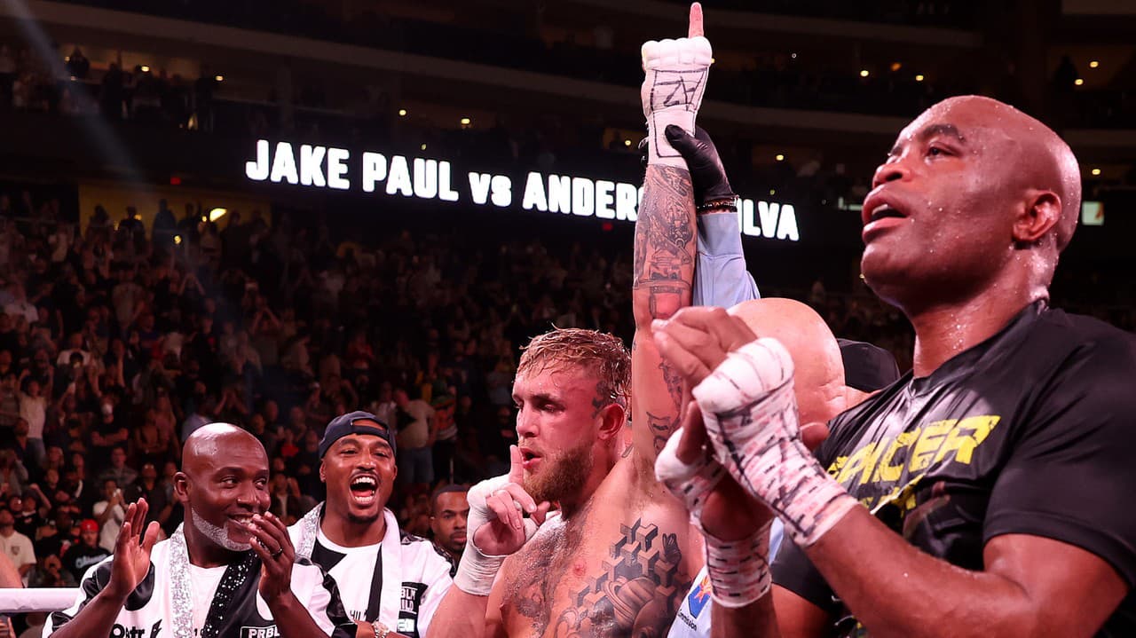 Jake Paul hlási ďalší triumf: Legendu UFC posadil na zadok!