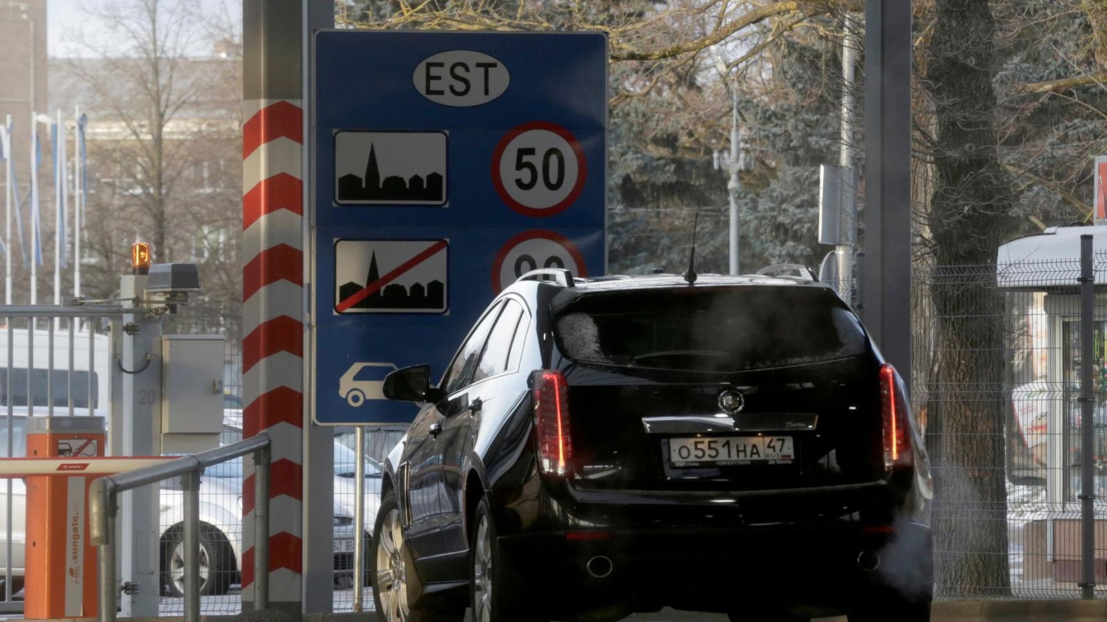 Fínsko sa pridalo k pobaltským krajinám a zakázalo vstup ruských vozidiel