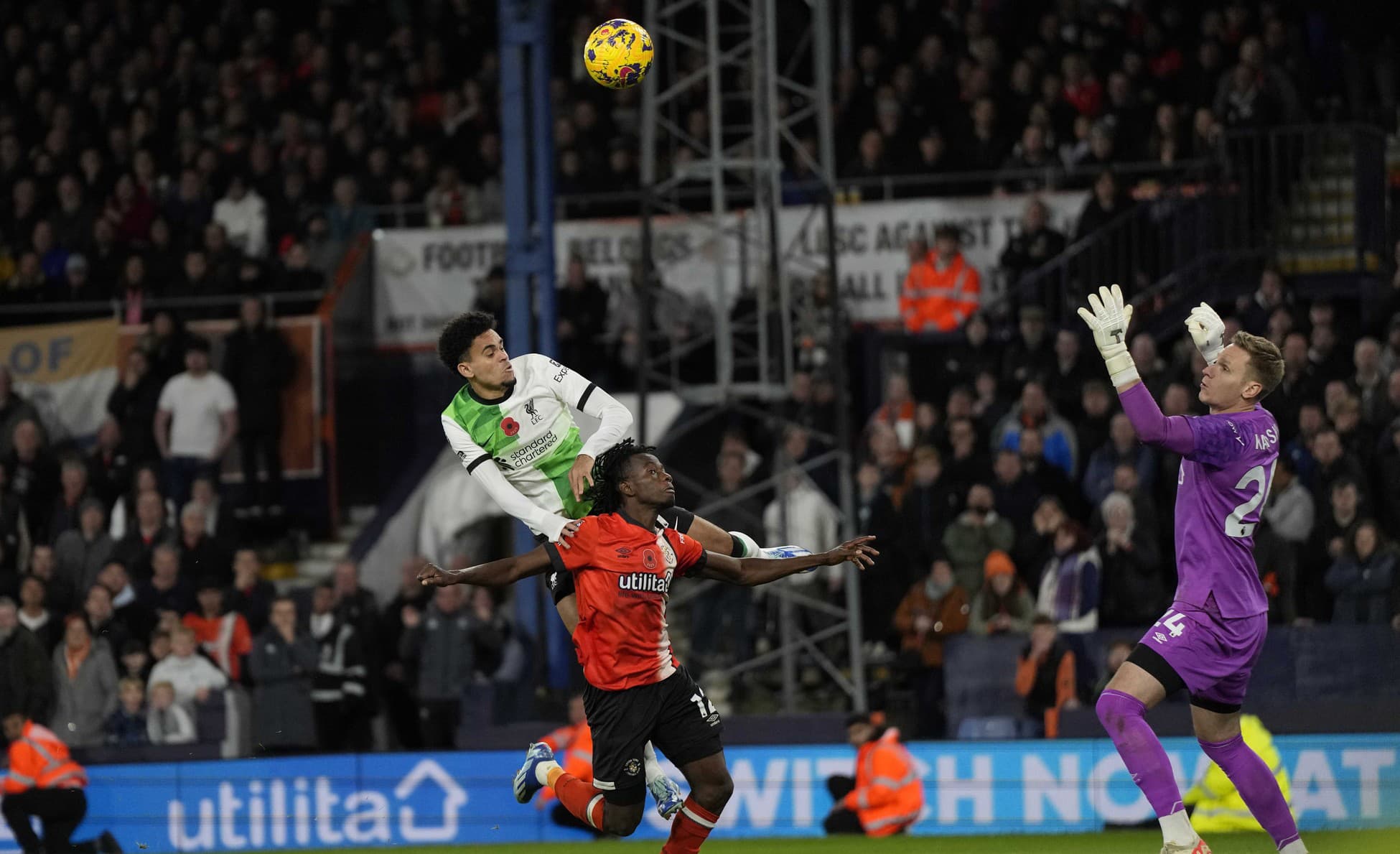 Luton bol blízko senzácie s Liverpoolom: Nottingham ukončil sériu bez víťazstva