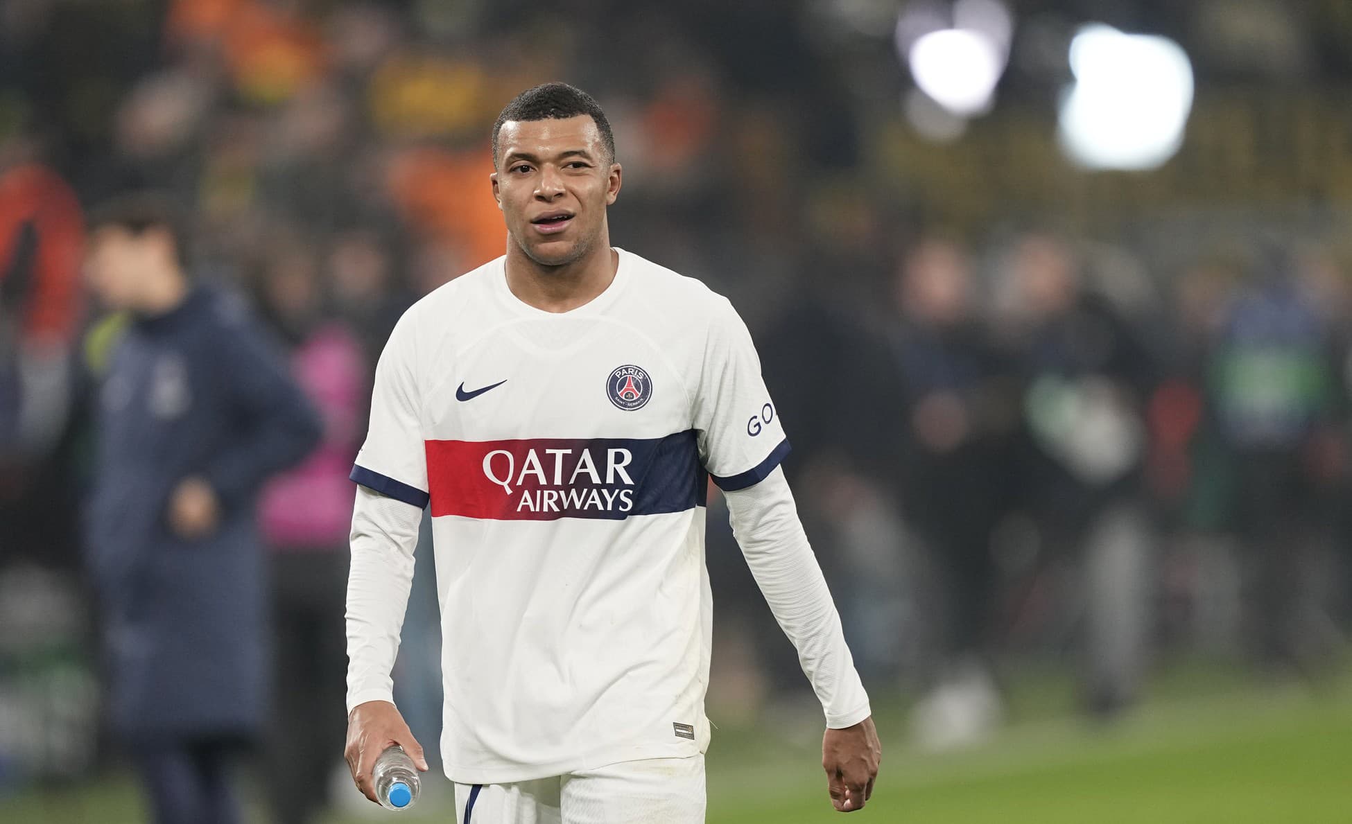 Funkcionári PSG budú zúriť: Mbappé rozhodol o svojom osude!