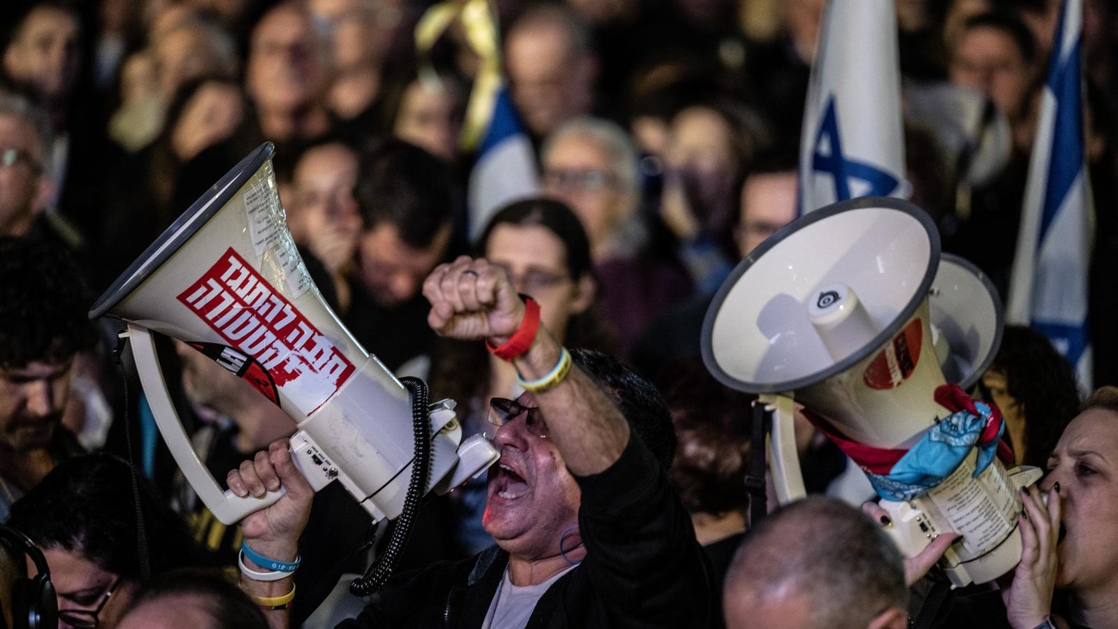 Tisíce Izraelčanov protestovali proti premiérovi Netanjahuovi