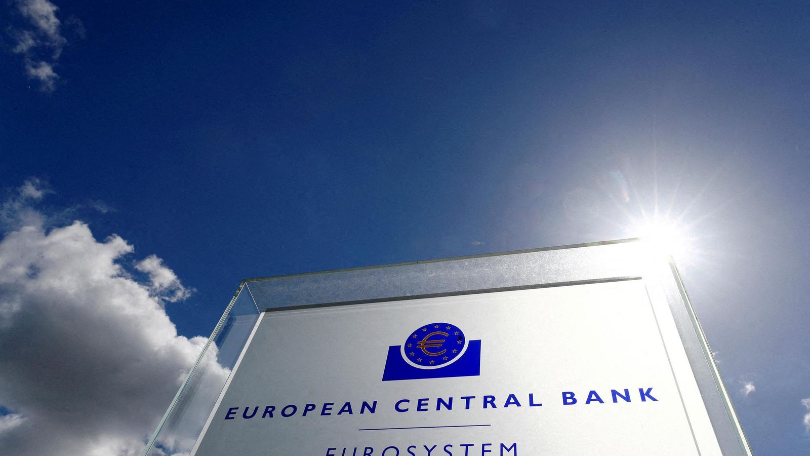 ECB musí odolať pokušeniu predčasného zníženia sadzieb, vyhlásil prezident nemeckej Bundesbank